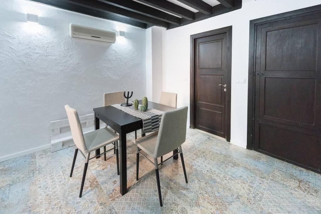 Loft En El Corazon De Palma Cerca De La Catedral Apartment Exterior foto